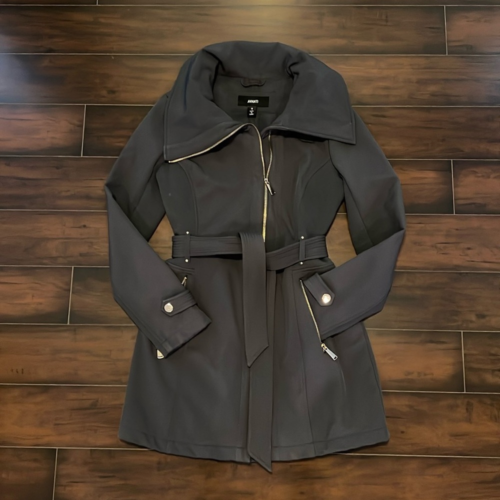 Avanti womens charcoal gray mid-length jacket. Womens Small